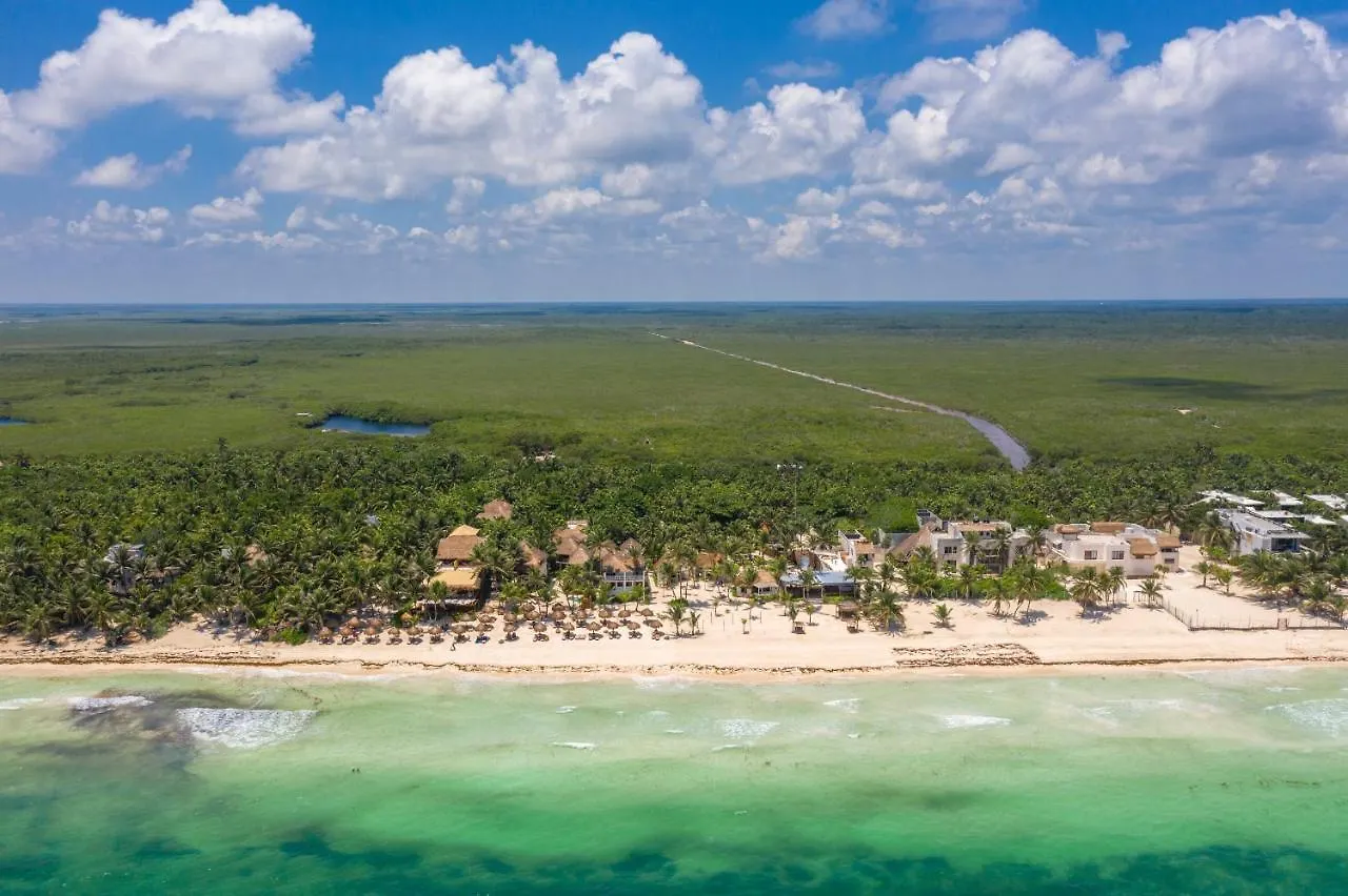 Gramercy Tulum Pueblo Hotel