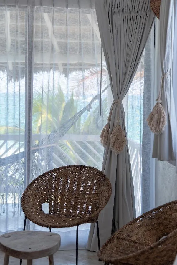 Gramercy Tulum 5*,